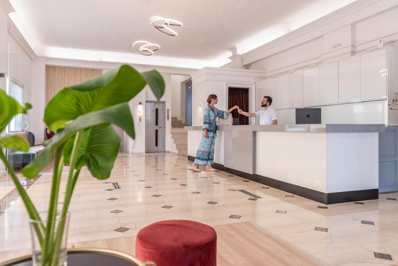 Azure Mare Hotel Limenas Chersonisou Exterior foto
